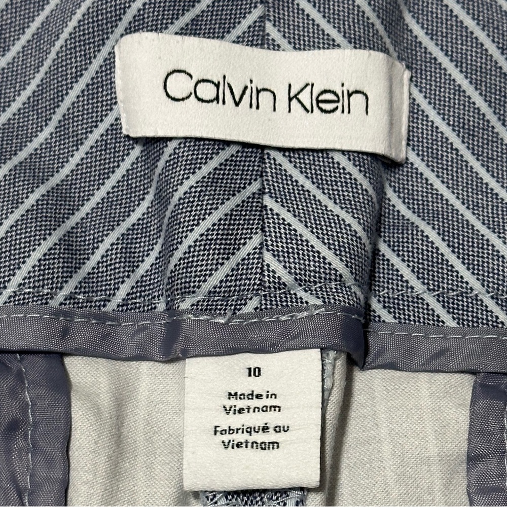 Calvin Klein Short - Picture 5 of 5